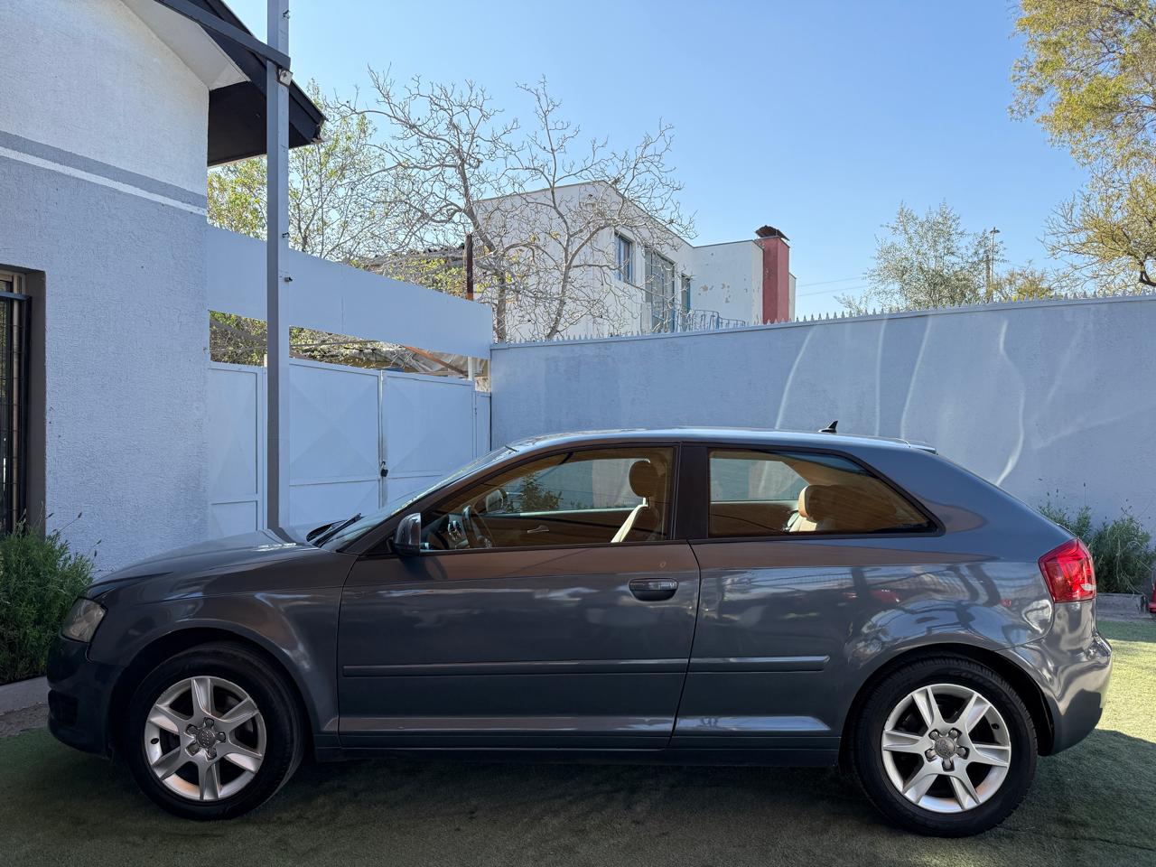 Audi A3 1.600 CC MT Hatchback 2010 (Km 155.600 Km)