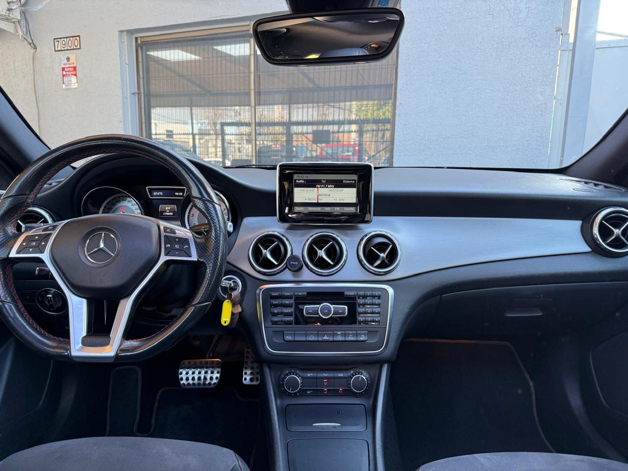 Mercedes-Benz Gla 250 2.0 cc 4 Matic 2015 (173.655 Km)