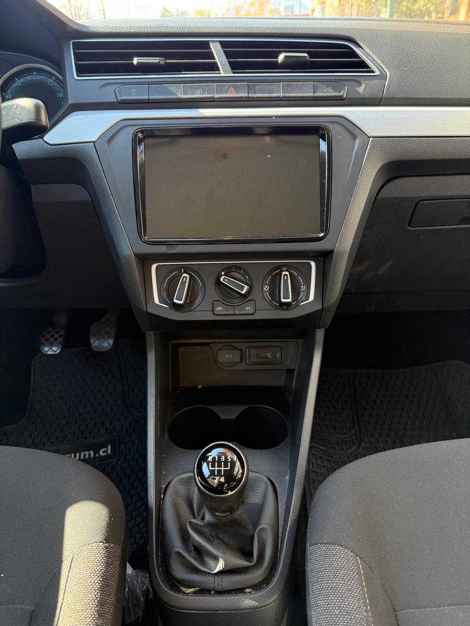 Volkswagen Saveiro 1.6 DC Comfortline 2024 (22.000 Km)