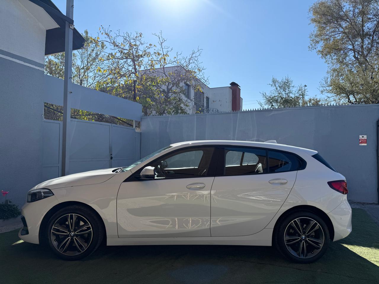 BMW 118 1.5 118i A Dynamic 5P 2021 (35.443 Km)