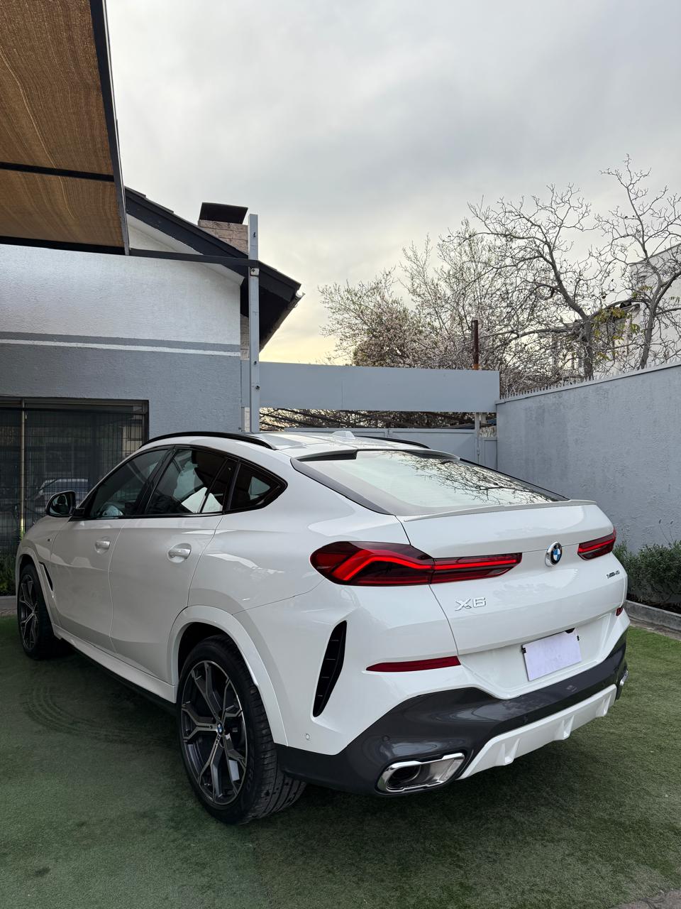 BMW X6 3.0 XDRIVE40I A M SPORT 2025 (3.397 Km)