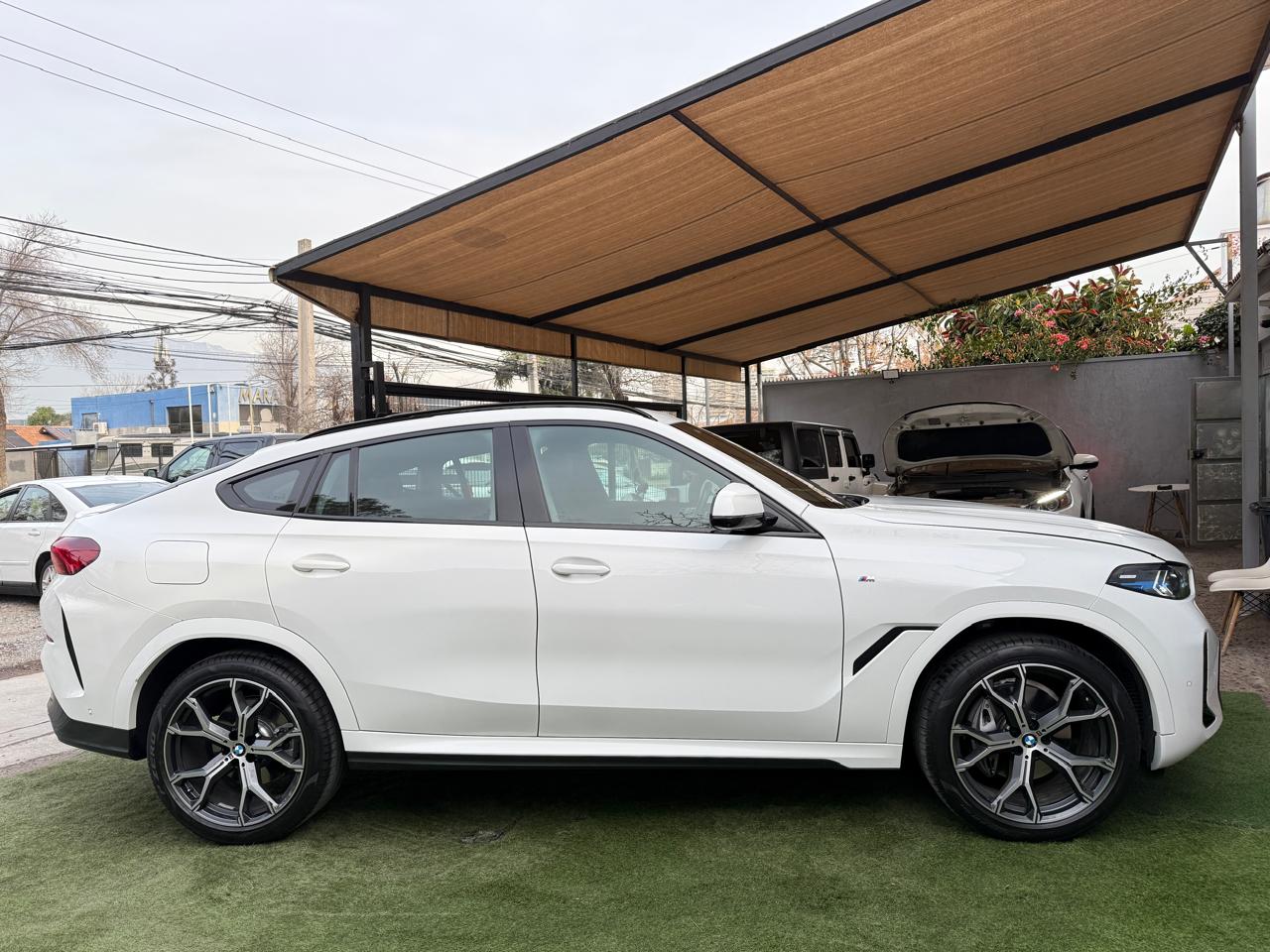 BMW X6 3.0 XDRIVE40I A M SPORT 2025 (3.397 Km)