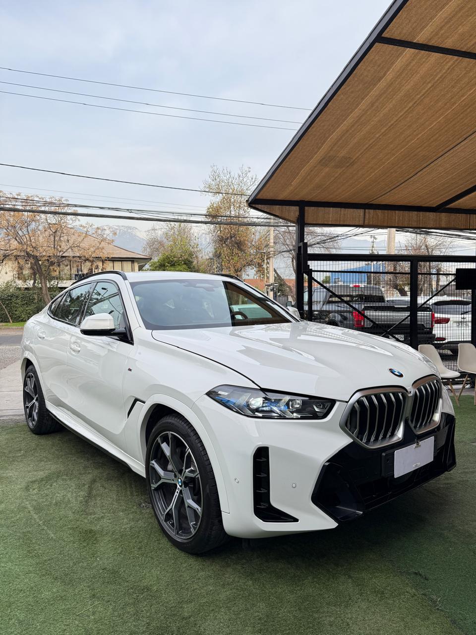 BMW X6 3.0 XDRIVE40I A M SPORT 2025 (3.397 Km)