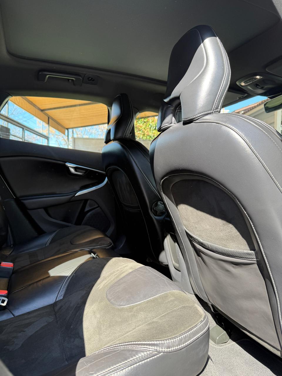Volvo V40 2.0 T4 Auto R-Design 2016 (196,000 Km)