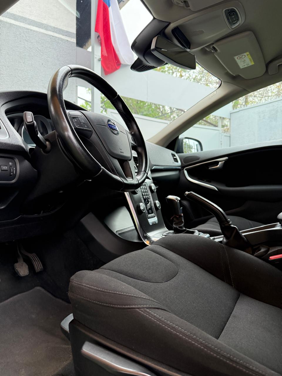 Volvo V40 1.6 T4 Comfort 2015 (70.000 km)