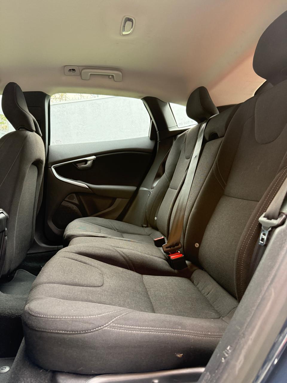 Volvo V40 1.6 T4 Comfort 2015 (70.000 km)