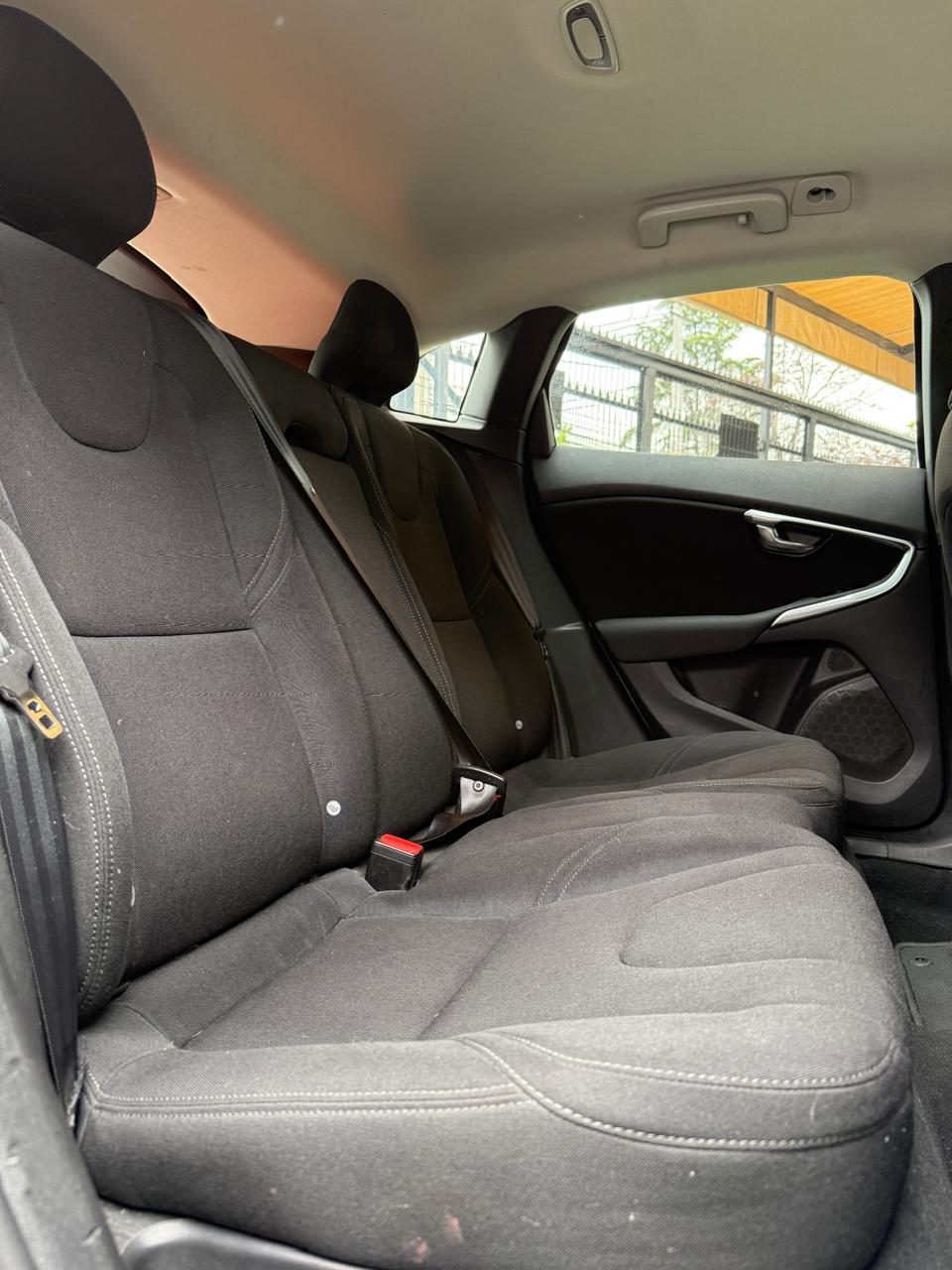 Volvo V40 1.6 T4 Comfort 2015 (70.000 km)