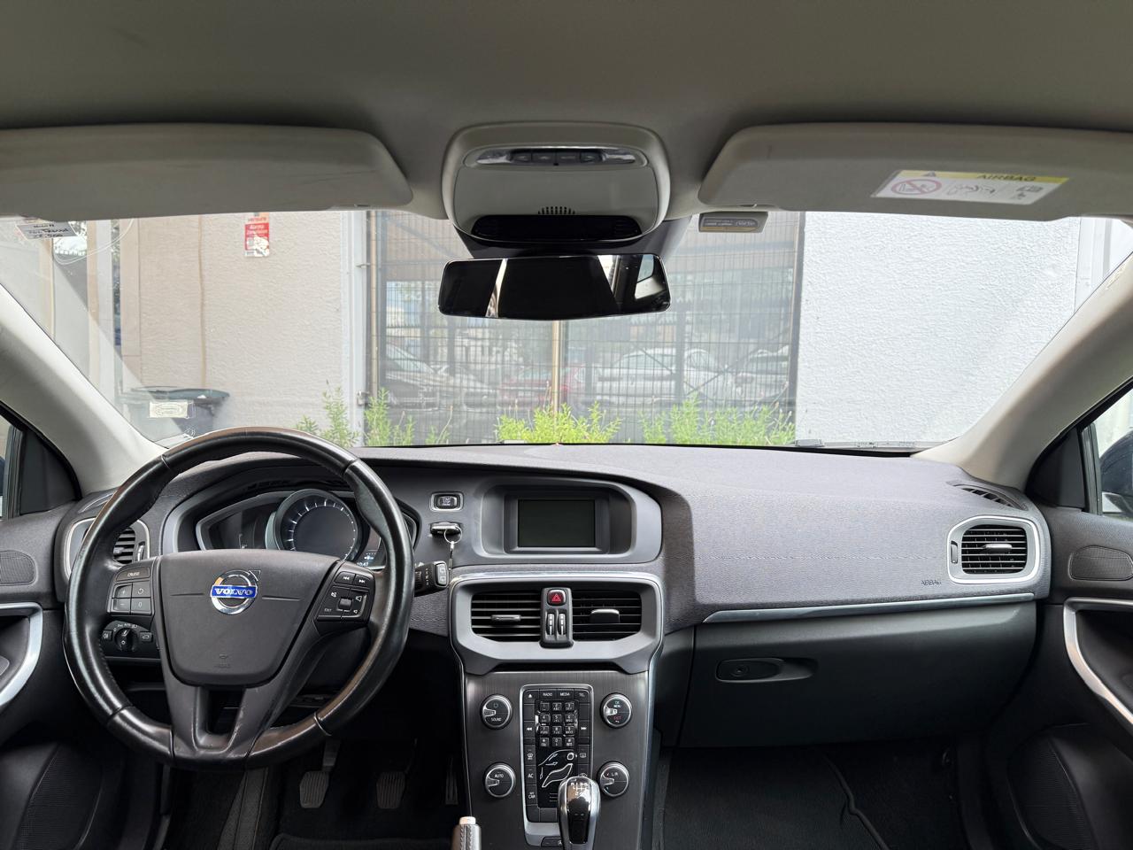 Volvo V40 1.6 T4 Comfort 2015 (70.000 km)