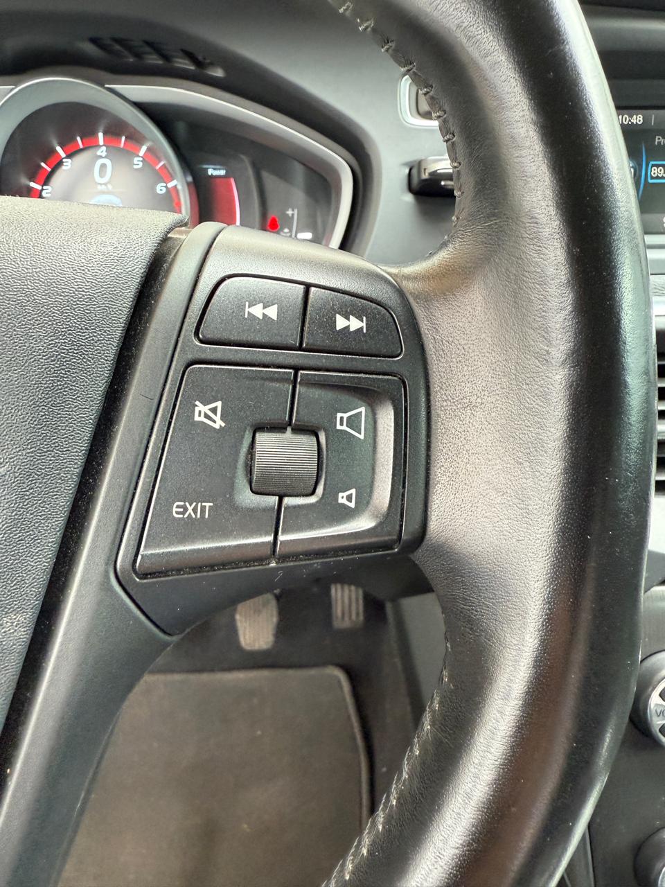 Volvo V40 1.6 T4 Comfort 2015 (70.000 km)