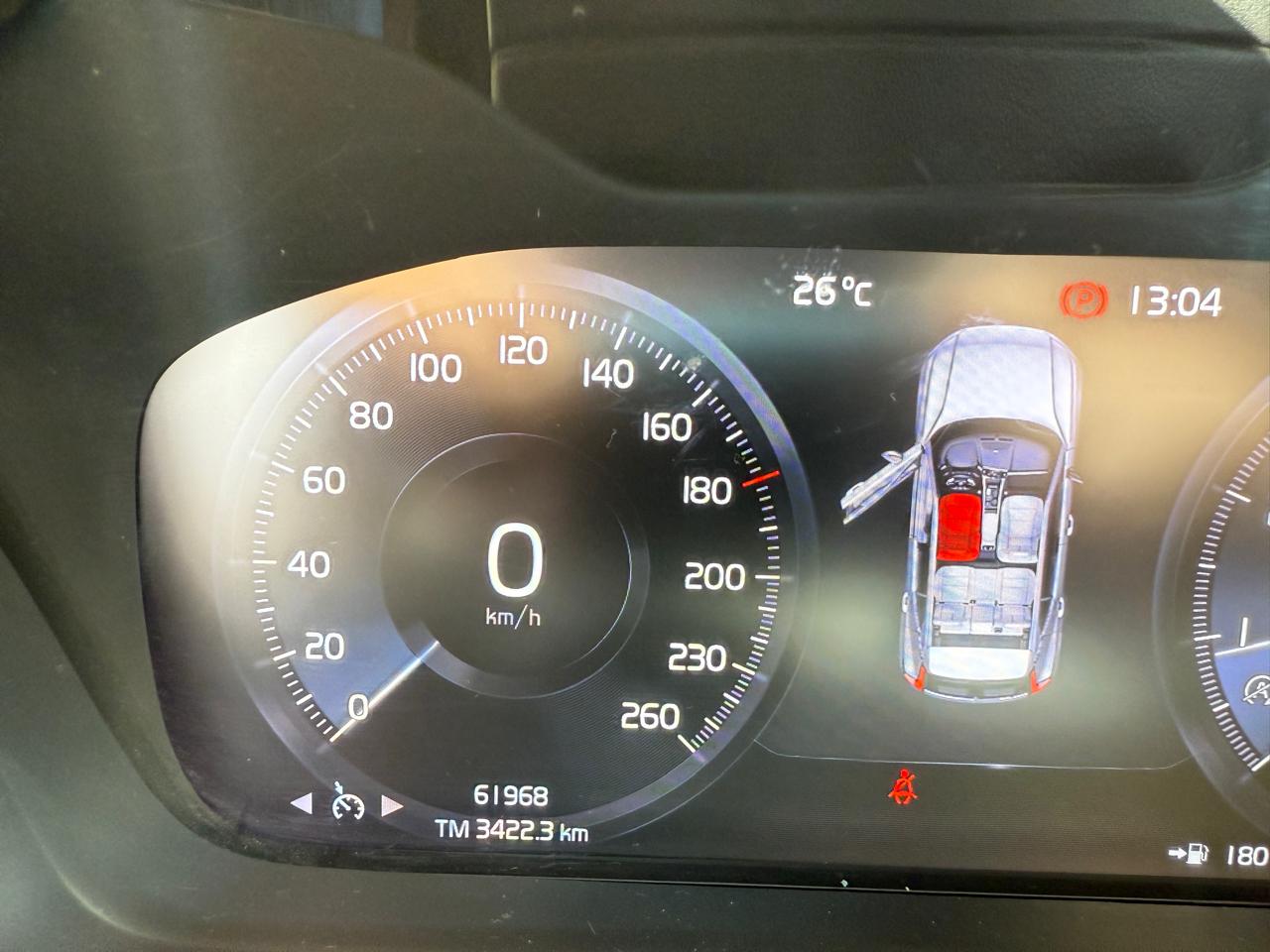 Volvo XC40 2.0 T4 R-Design Auto 2021 (61,000km)