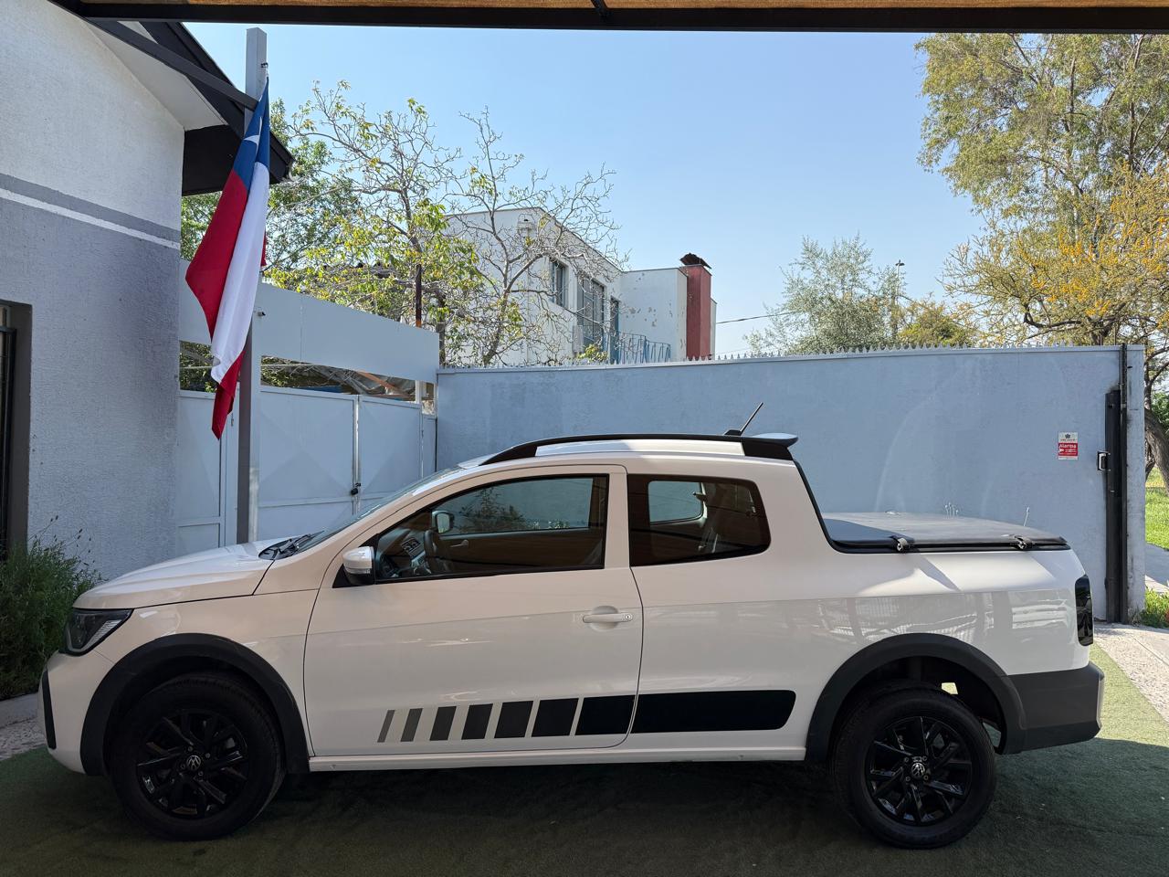 Volkswagen Saveiro 1.6 DC 2025 (11.00km)