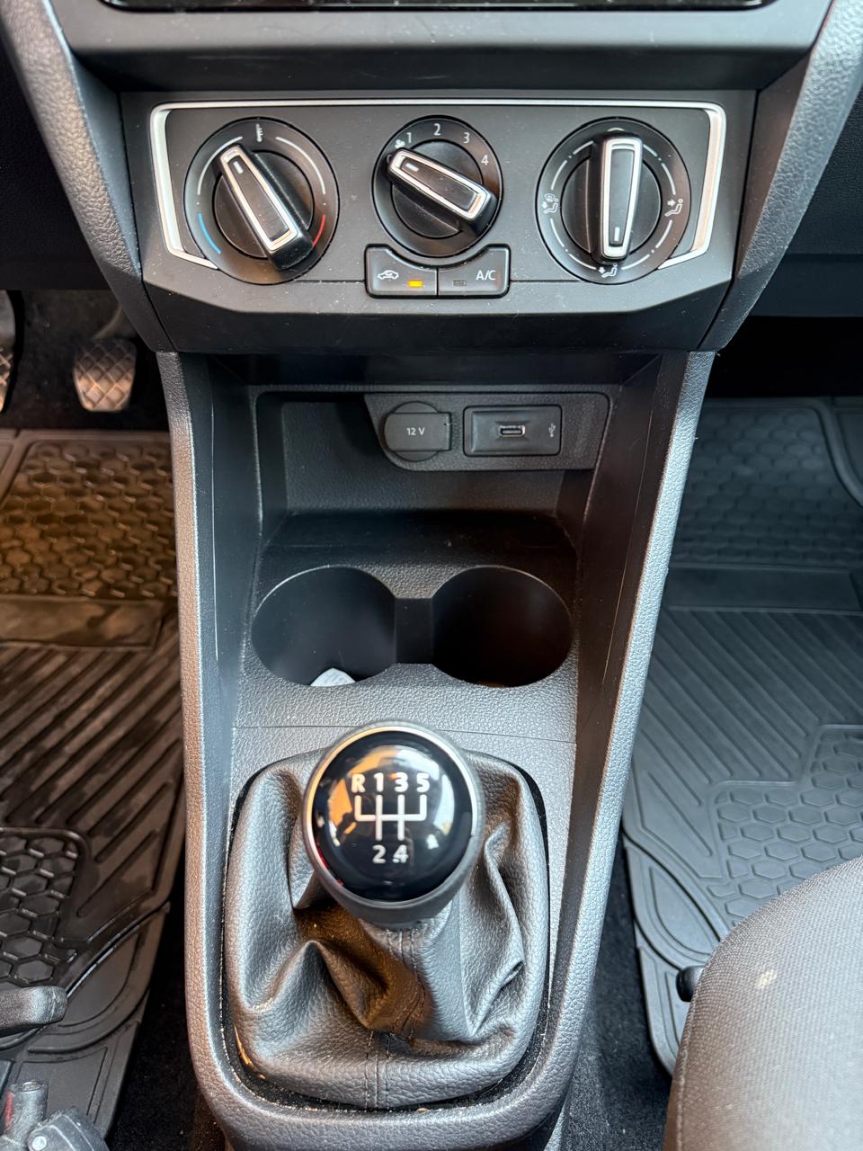 Volkswagen Saveiro 1.6 DC 2025 (11.00km)