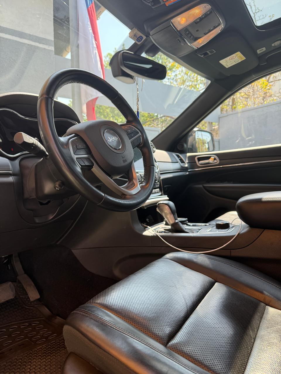 Jeep Grand Cherokee 5.7 Limited 4WD Automática 2011 (162.450km)