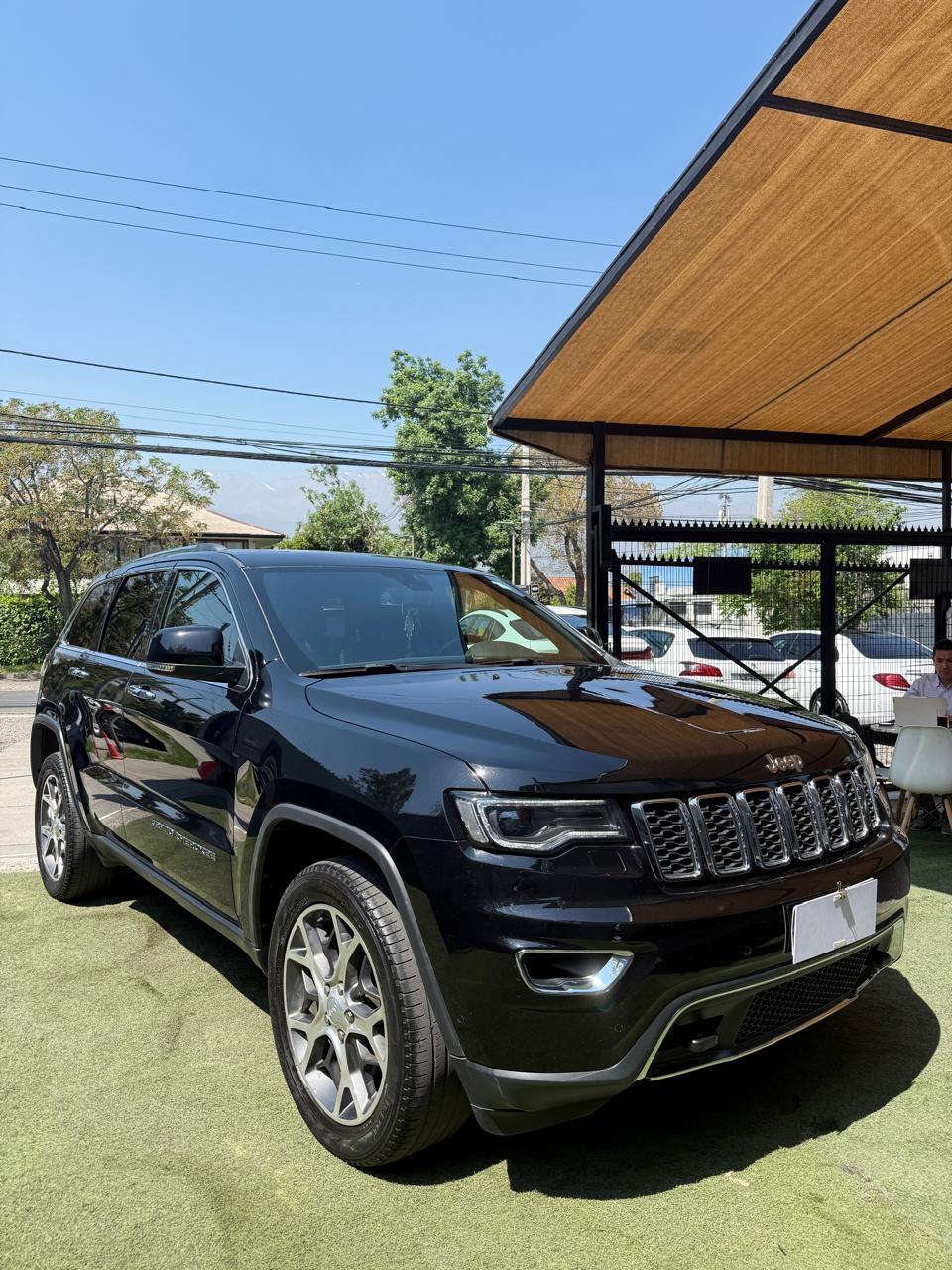 Jeep Grand Cherokee 5.7 Limited 4WD Automática 2011 (162.450km)