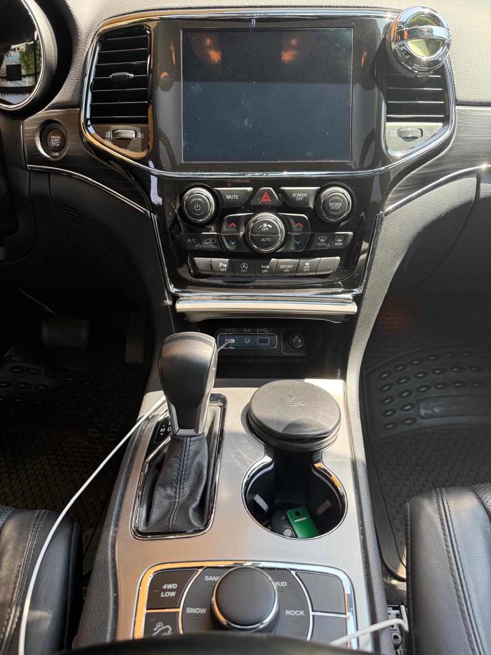 Jeep Grand Cherokee 5.7 Limited 4WD Automática 2011 (162.450km)