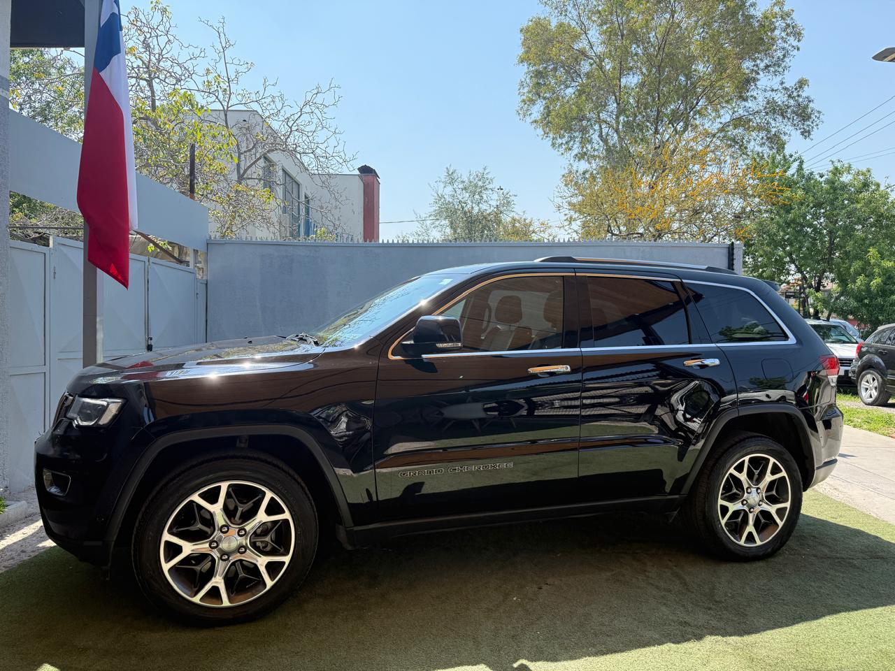 Jeep Grand Cherokee 5.7 Limited 4WD Automática 2011 (162.450km)