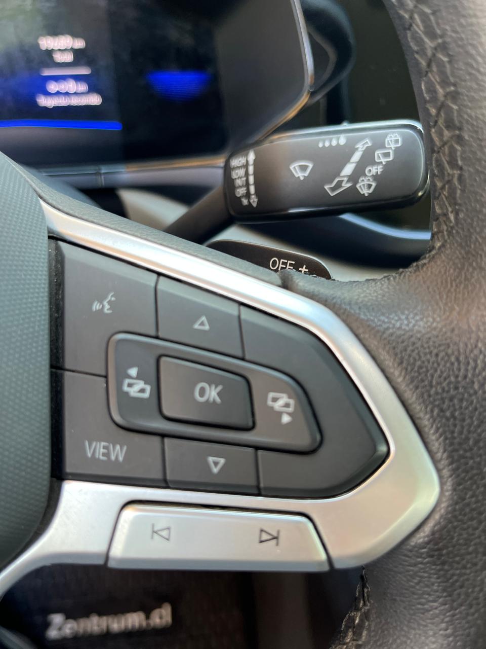 Volkswagen Taos 1.4 250 TSI Comfortline Automática 2023 (42.000km)