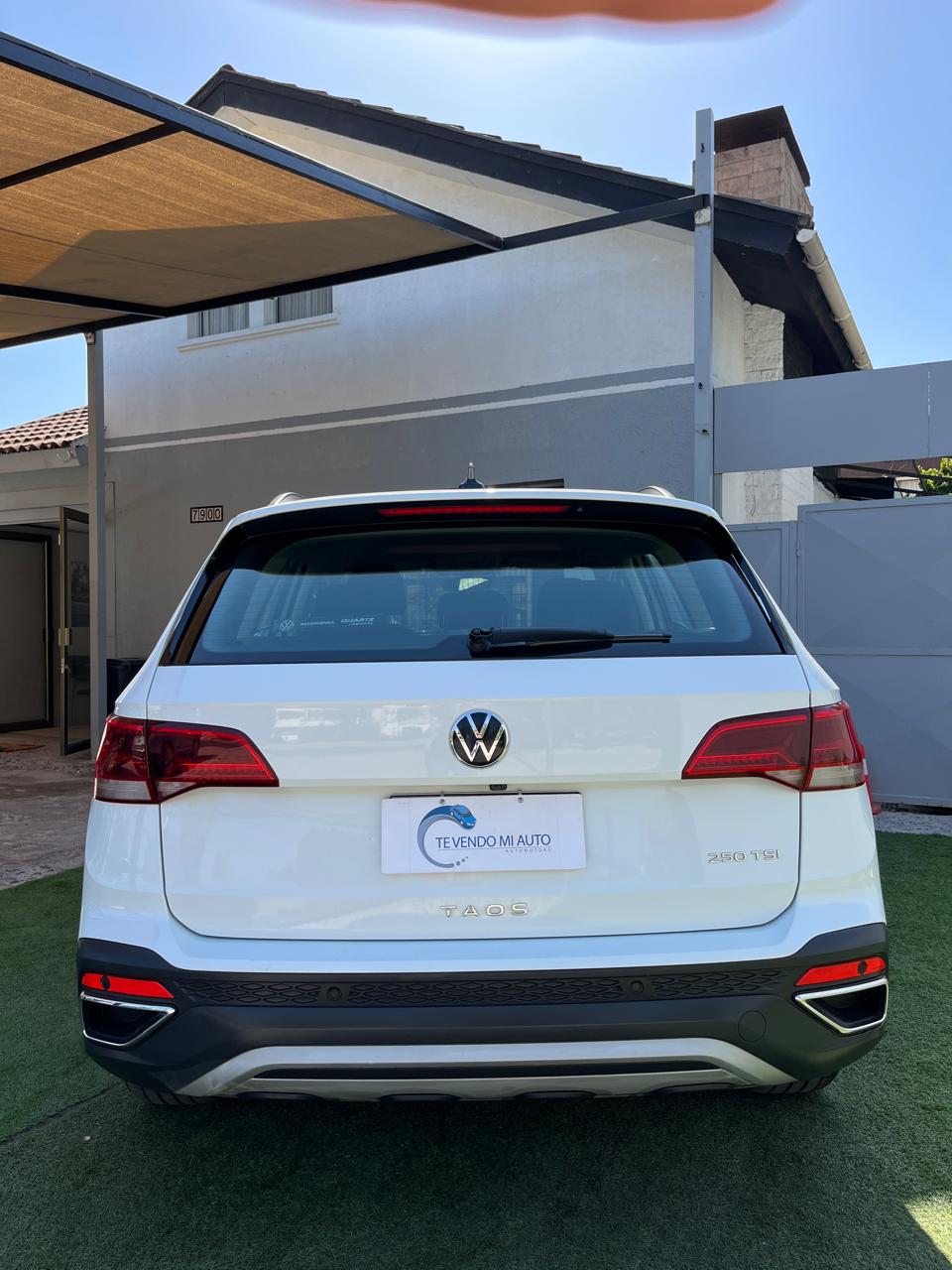 Volkswagen Taos 1.4 250 TSI Comfortline Automática 2023 (42.000km)
