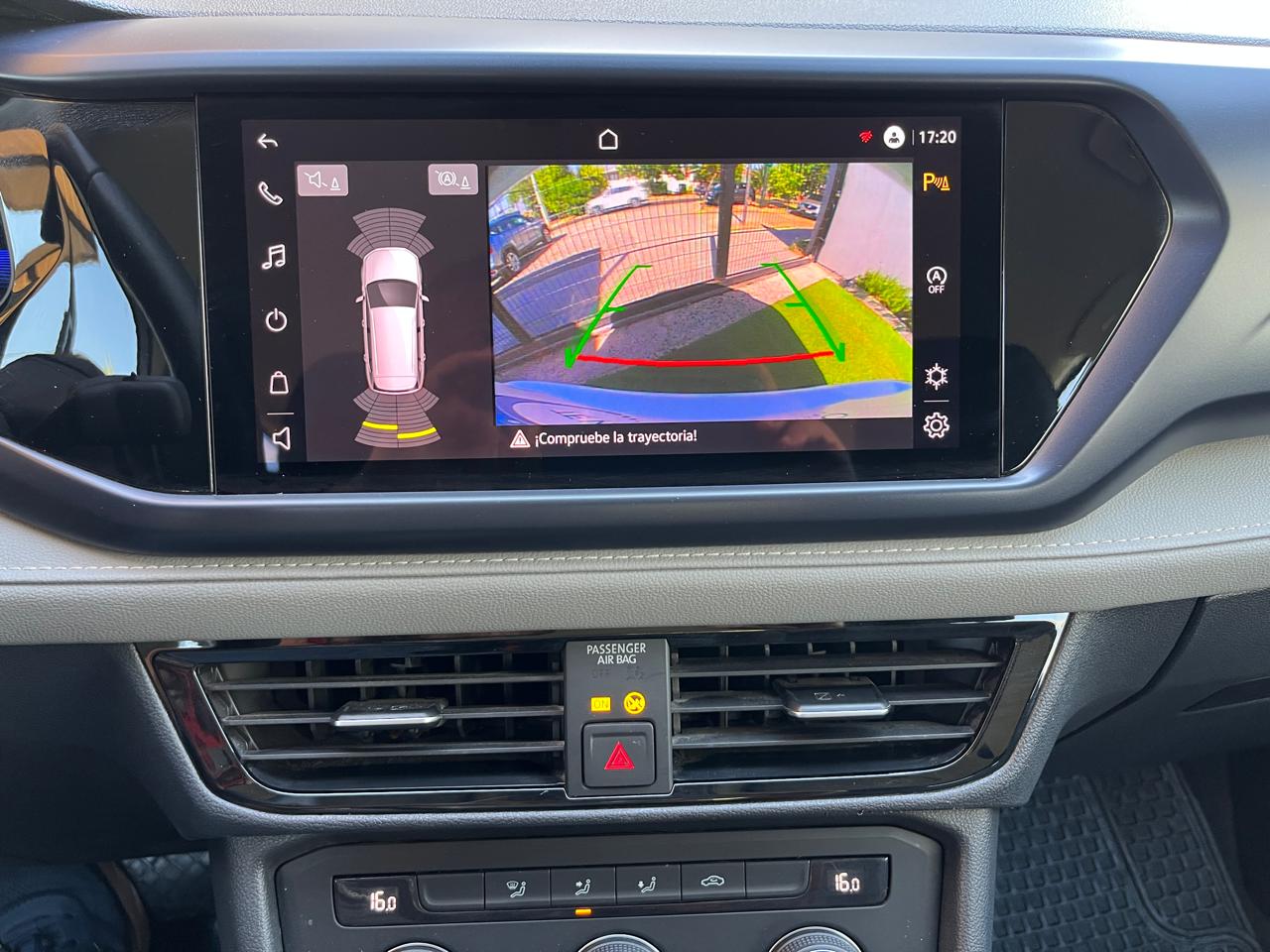 Volkswagen Taos 1.4 250 TSI Comfortline Automática 2023 (42.000km)