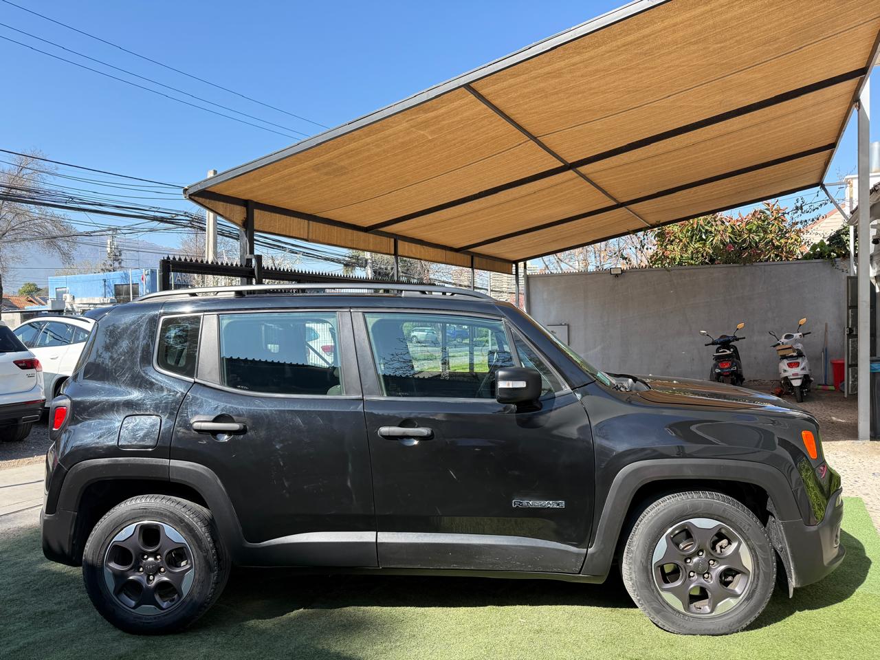 Jeep Renegade SPORT 1.8 Full Automático 2017 (139.000km)