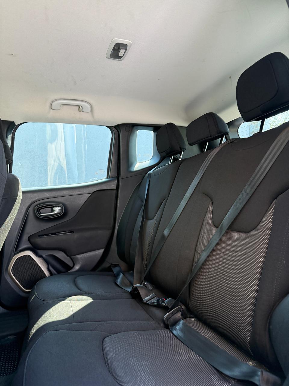Jeep Renegade SPORT 1.8 Full Automático 2017 (139.000km)