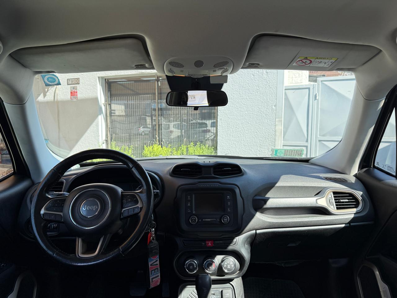 Jeep Renegade SPORT 1.8 Full Automático 2017 (139.000km)
