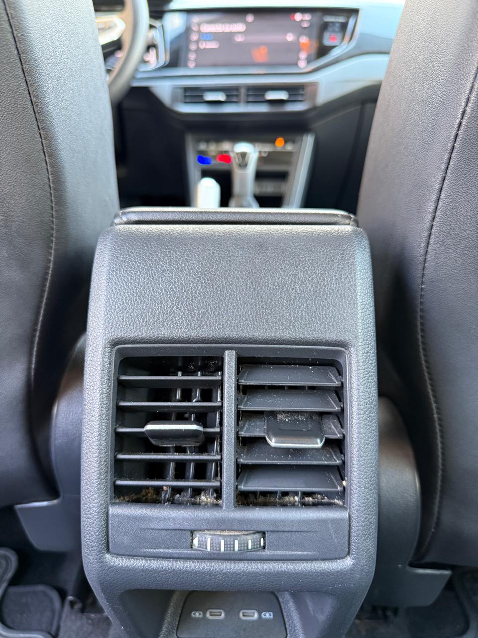 Volkswagen Polo 1.0 Highline Automático 2024 (19.000 km)