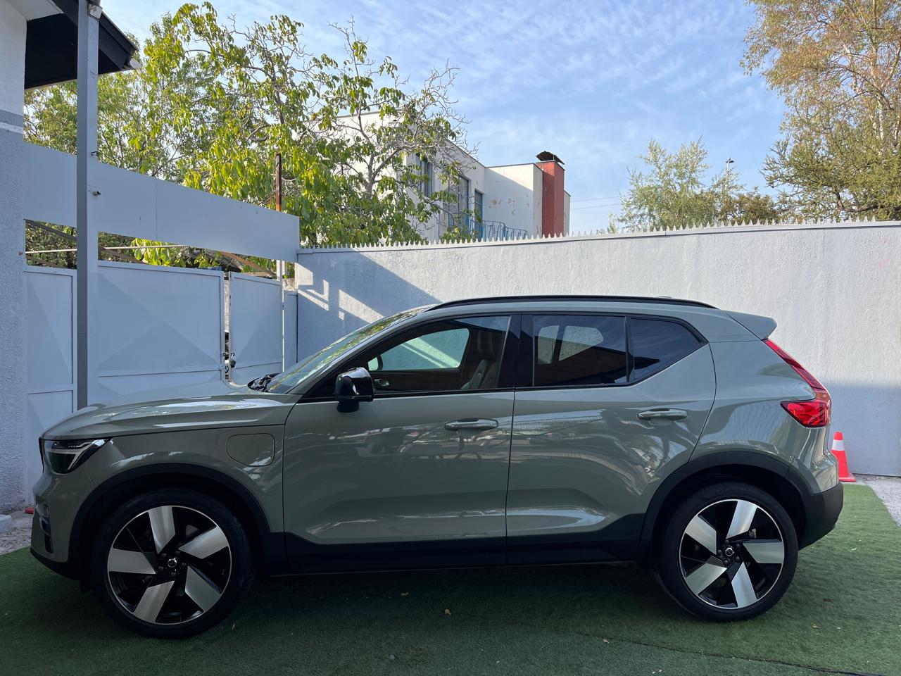 Volvo Xc40 1.5 T5 PHEV Ultimate Recharge Auto 2023 (46.800 KM)