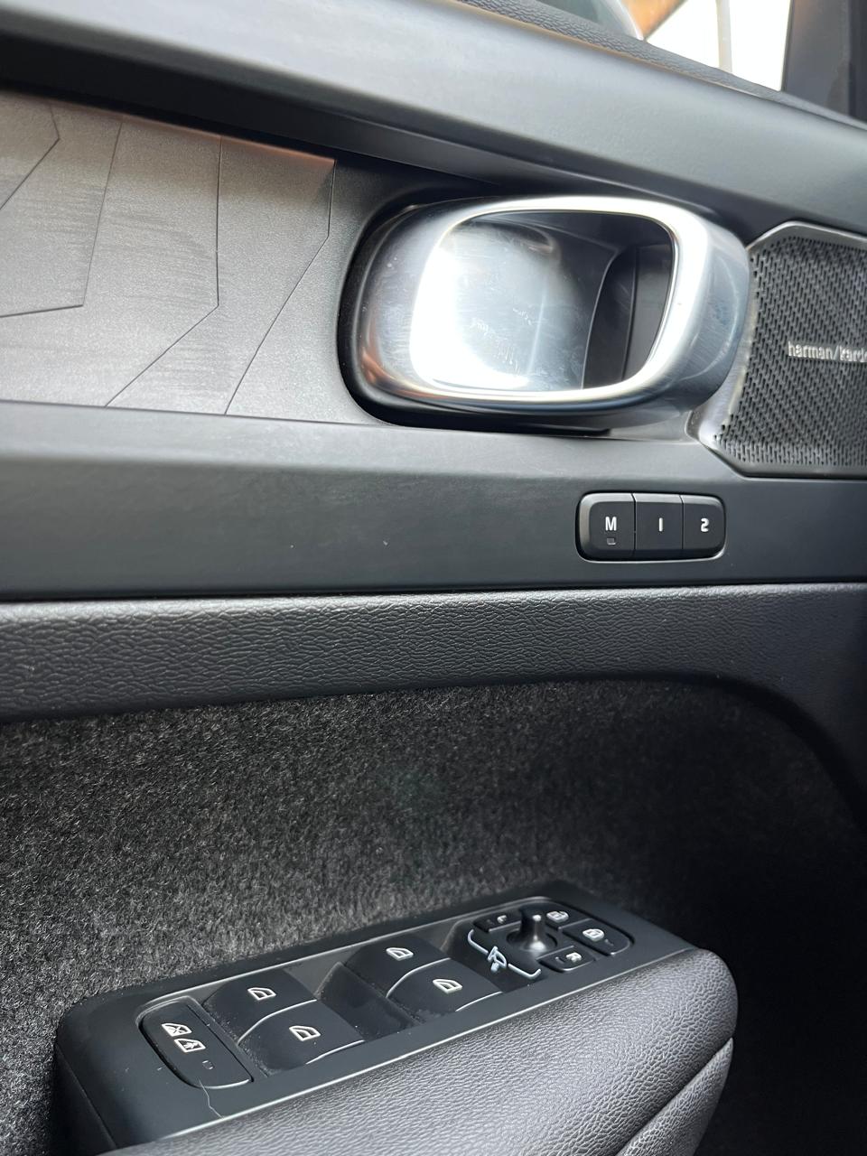 Volvo Xc40 1.5 T5 PHEV Ultimate Recharge Auto 2023 (46.800 KM)