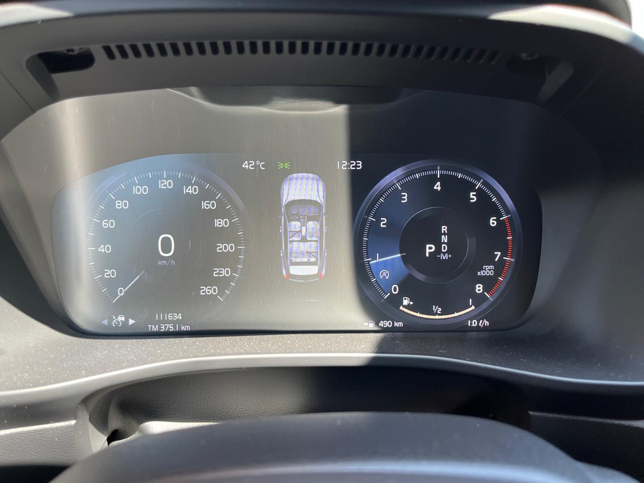 Volvo Xc40 2.0 T5 R-Design Plus Auto 4WD 2019 (112.000 KM)