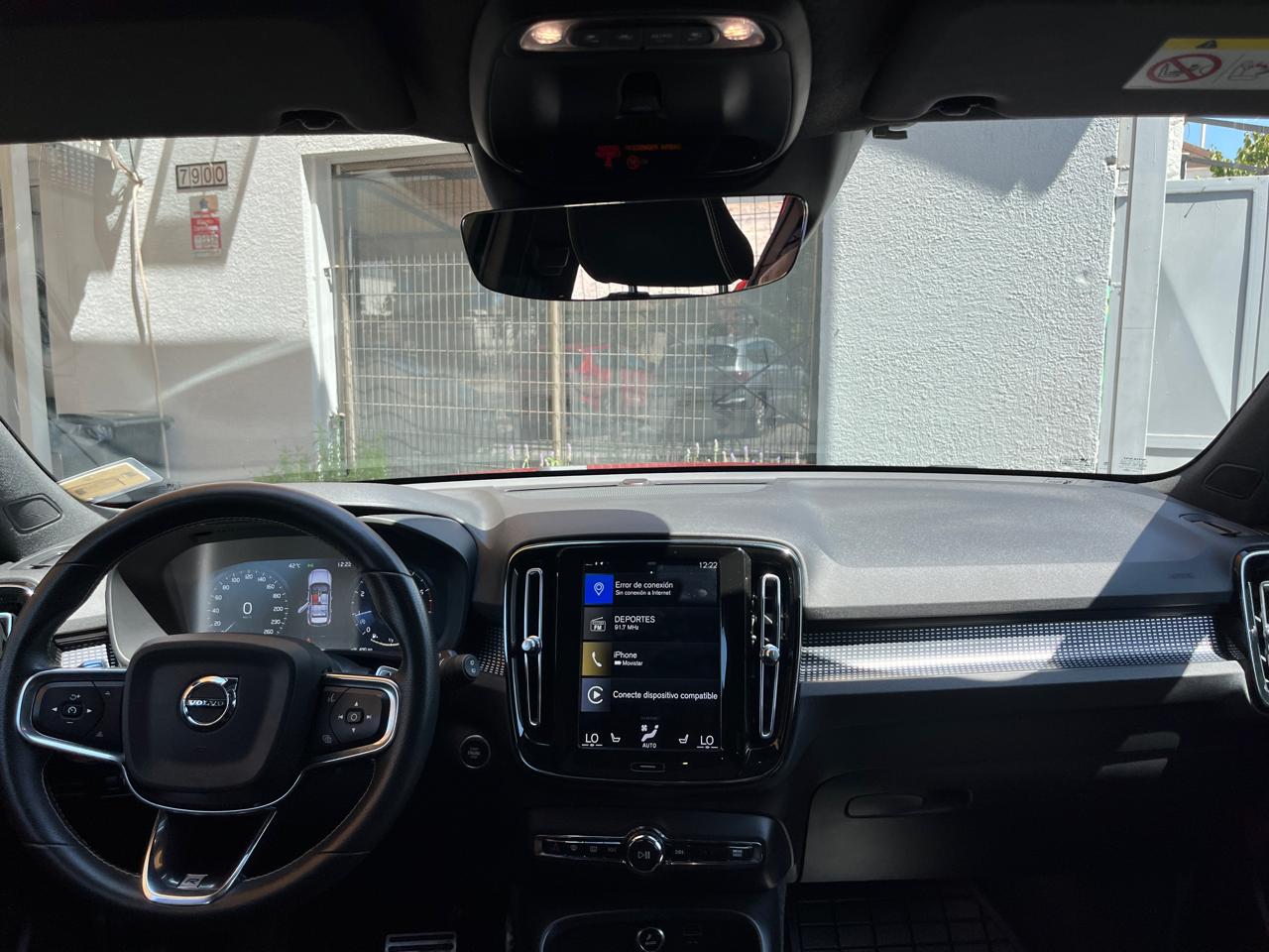Volvo Xc40 2.0 T5 R-Design Plus Auto 4WD 2019 (112.000 KM)