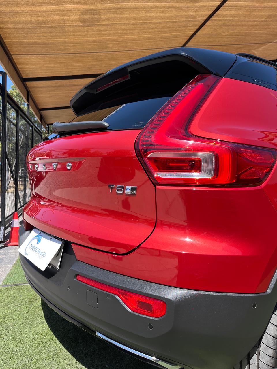 Volvo Xc40 2.0 T5 R-Design Plus Auto 4WD 2019 (112.000 KM)