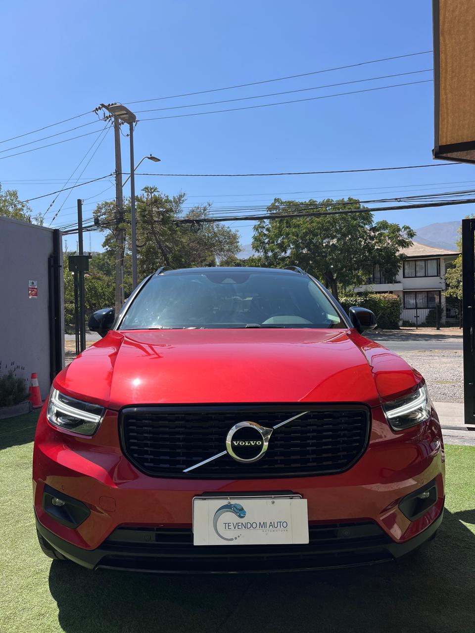 Volvo Xc40 2.0 T5 R-Design Plus Auto 4WD 2019 (112.000 KM)