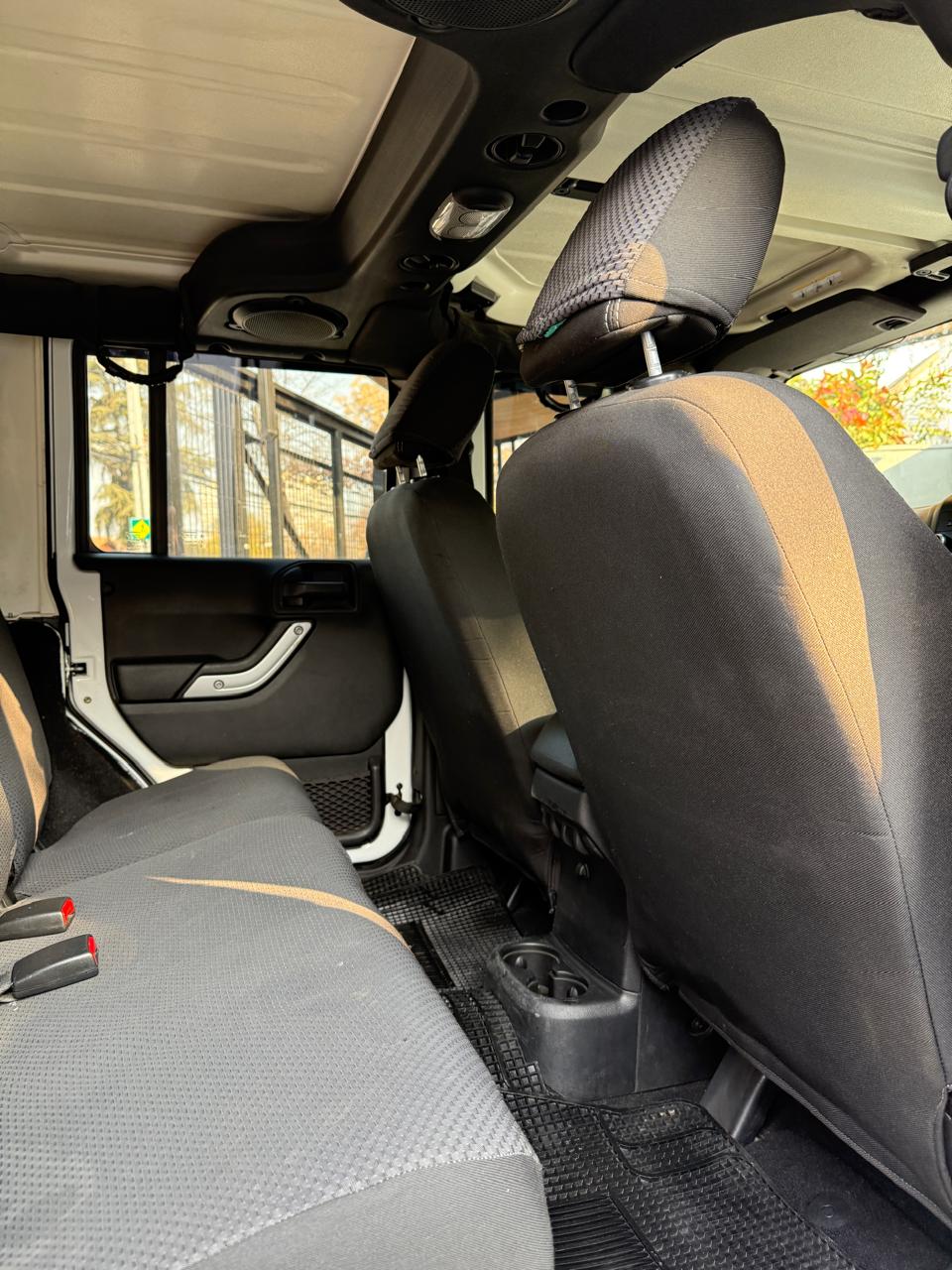 Jeep Wrangler Unlimited Sahara 2.8 4x4 Automática 2015 (154.850 Km)