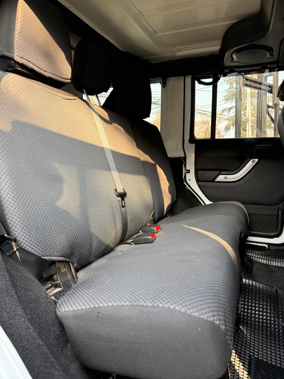 Jeep Wrangler Unlimited Sahara 2.8 4x4 Automática 2015 (154.850 Km)