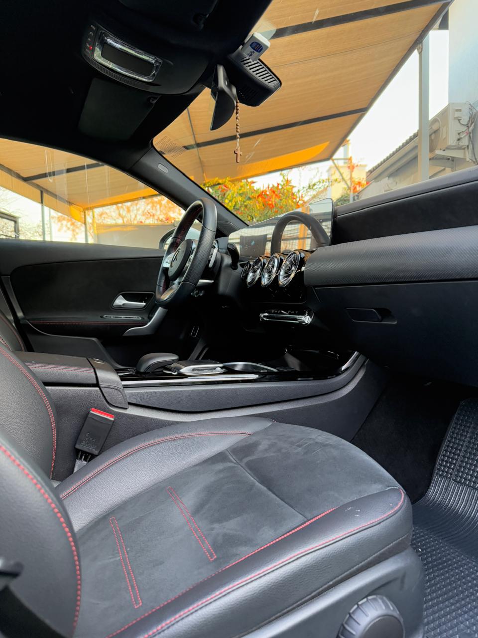 MERCEDES-BENZ A200 A 200 1.3 A 200 DCT AMG LINE 2023 (15.756 Km)