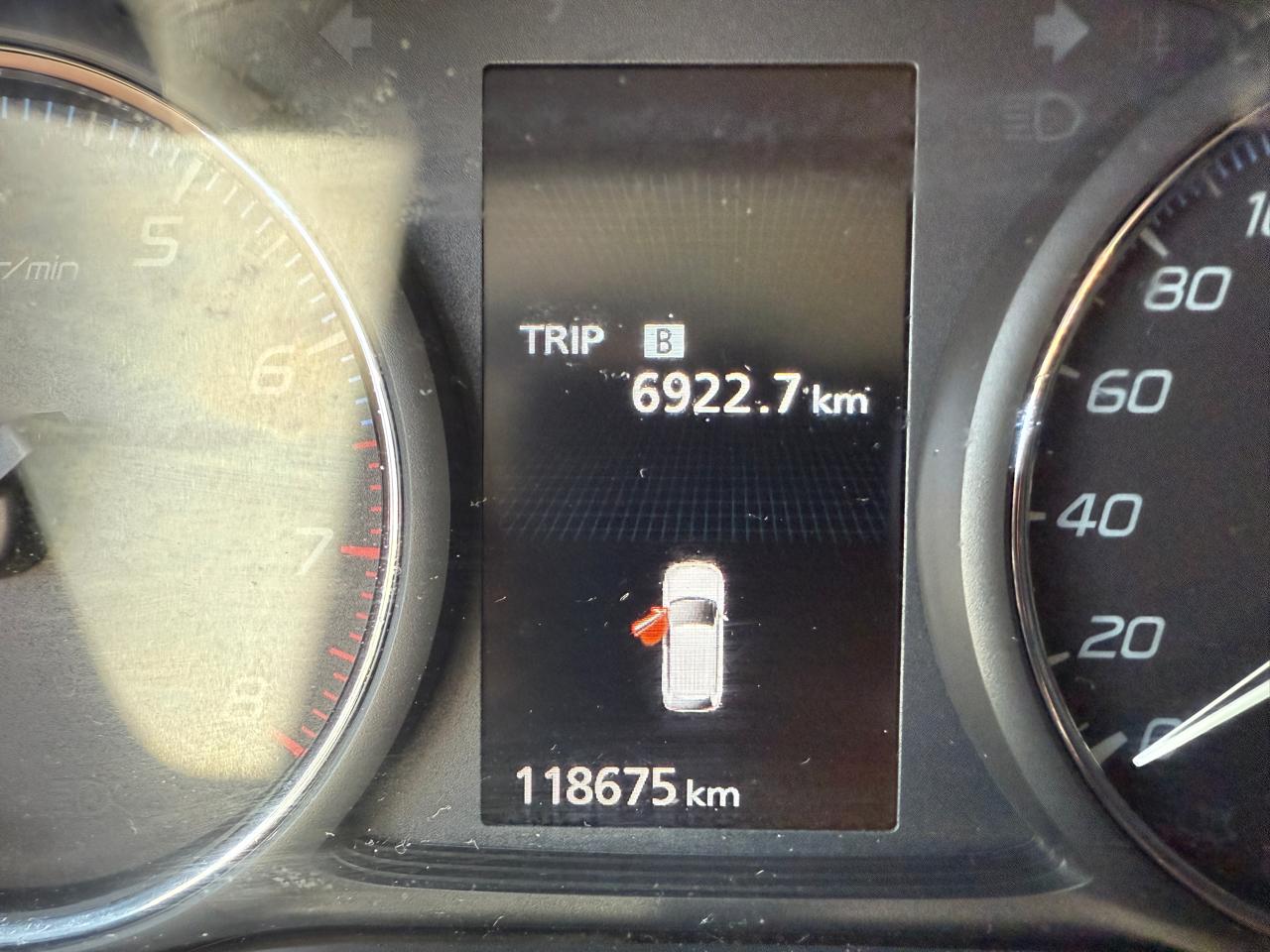 MITSUBISHI OUTLANDER GLX 2.4 2017 (118.634 Km)