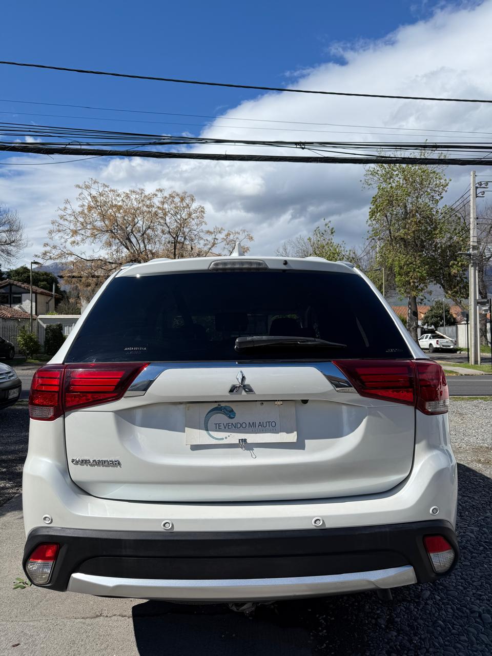 MITSUBISHI OUTLANDER GLX 2.4 2017 (118.634 Km)