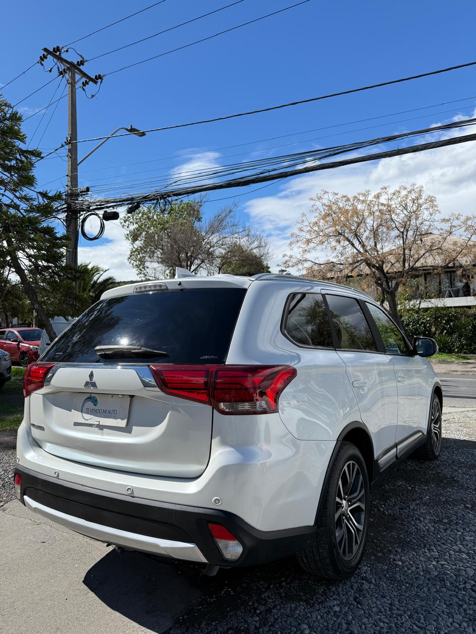 MITSUBISHI OUTLANDER GLX 2.4 2017 (118.634 Km)