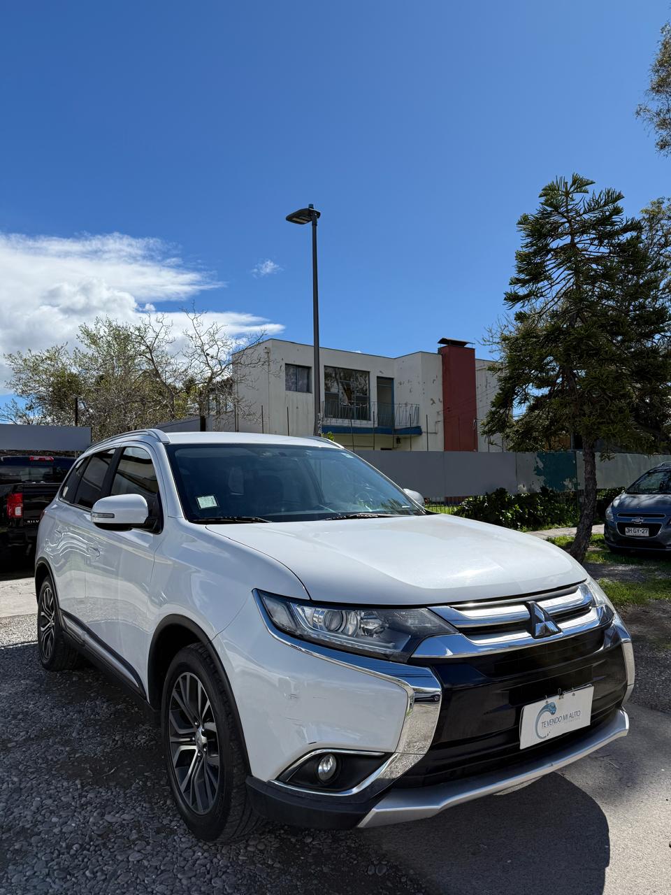 MITSUBISHI OUTLANDER GLX 2.4 2017 (118.634 Km)