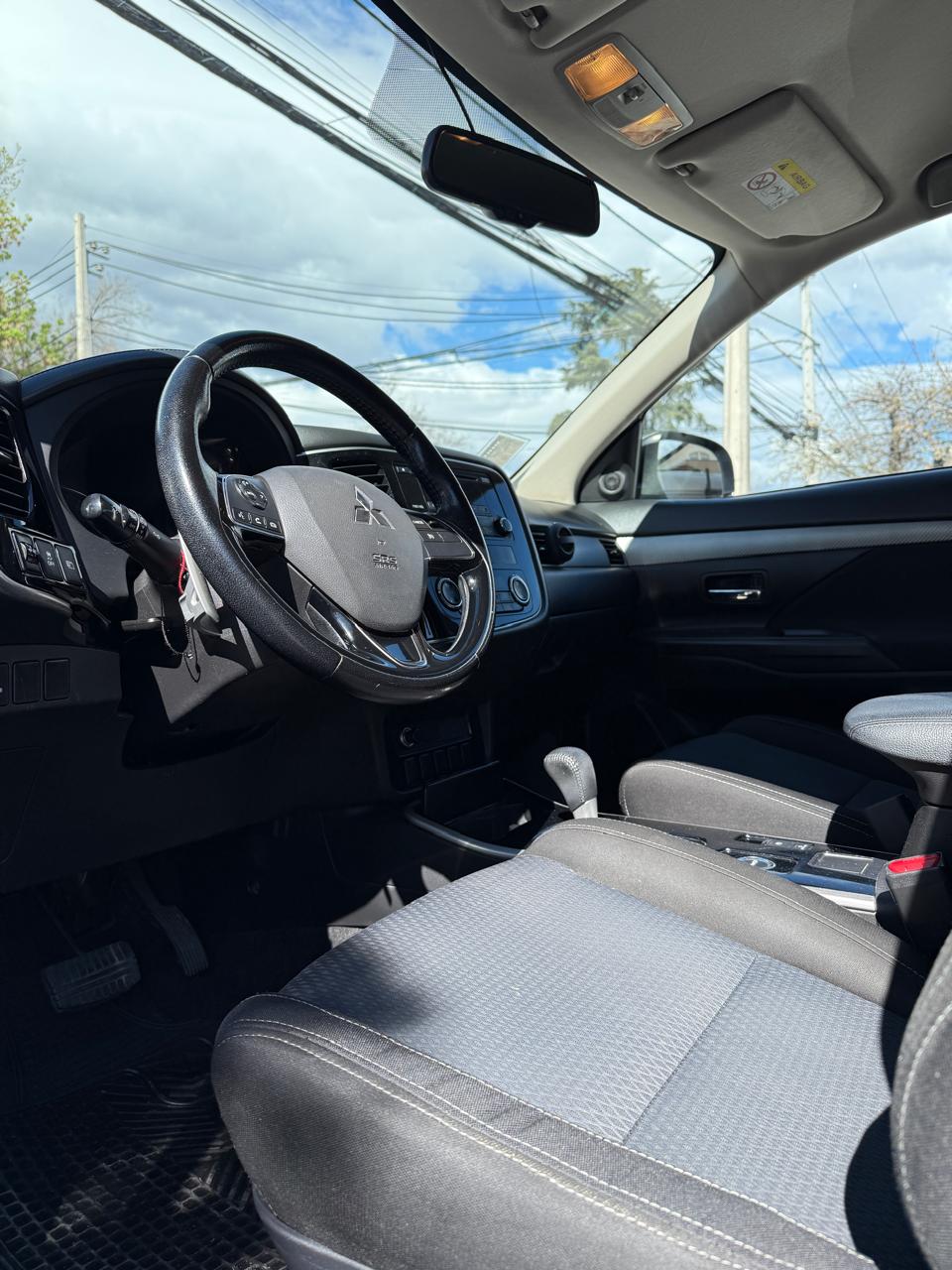 MITSUBISHI OUTLANDER GLX 2.4 2017 (118.634 Km)