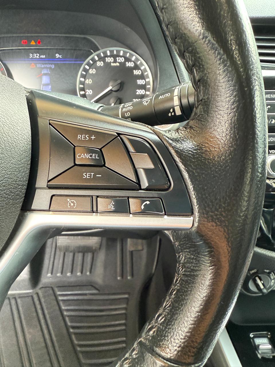 Nissan Navara 2.3D Auto DC LE 4WD 2023 (Km 65.900 )