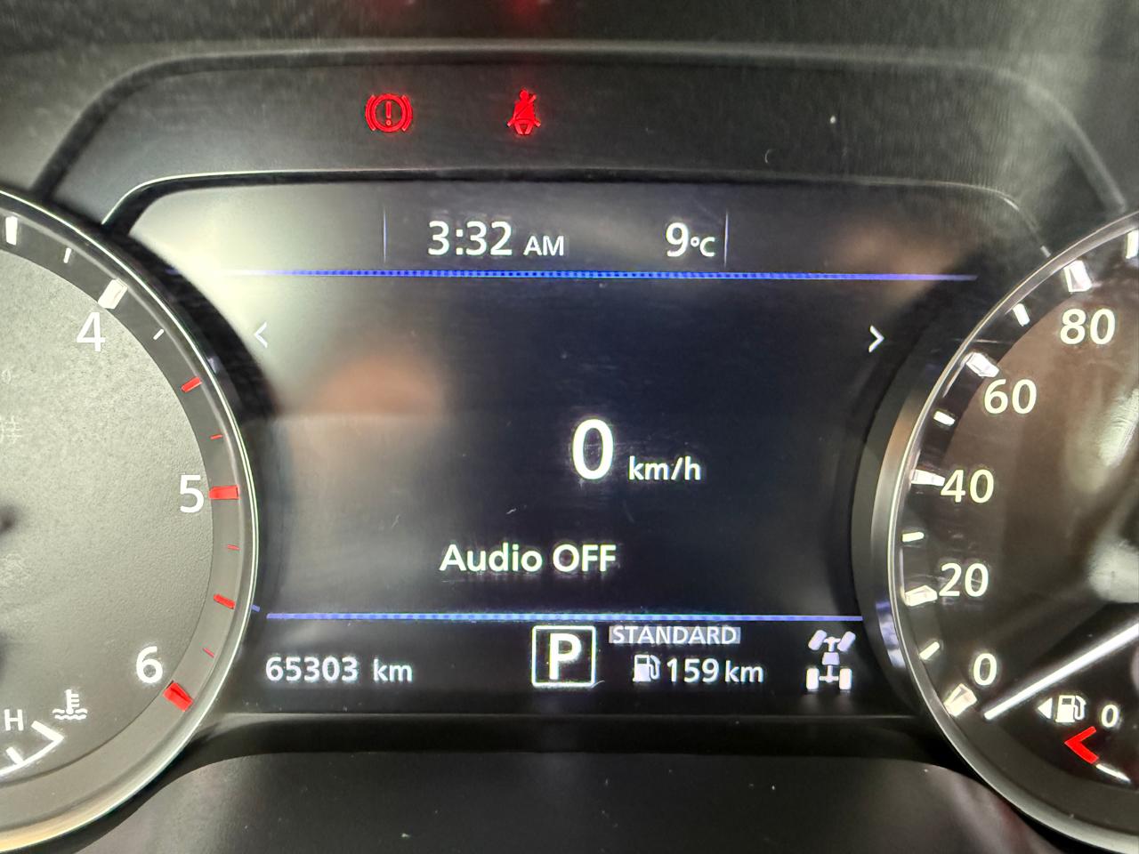 Nissan Navara 2.3D Auto DC LE 4WD 2023 (Km 65.900 )