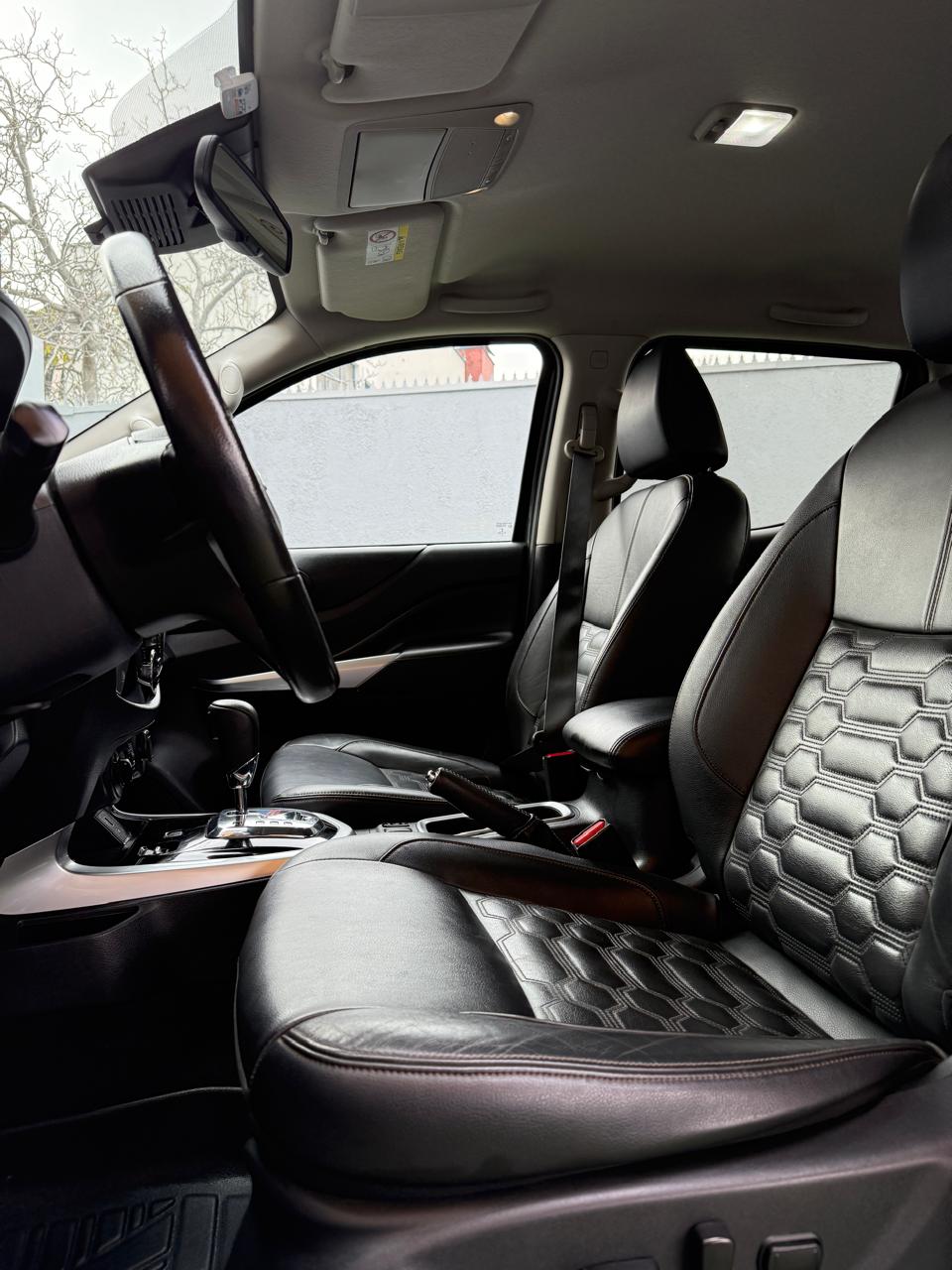 Nissan Navara 2.3D Auto DC LE 4WD 2023 (Km 65.900 )
