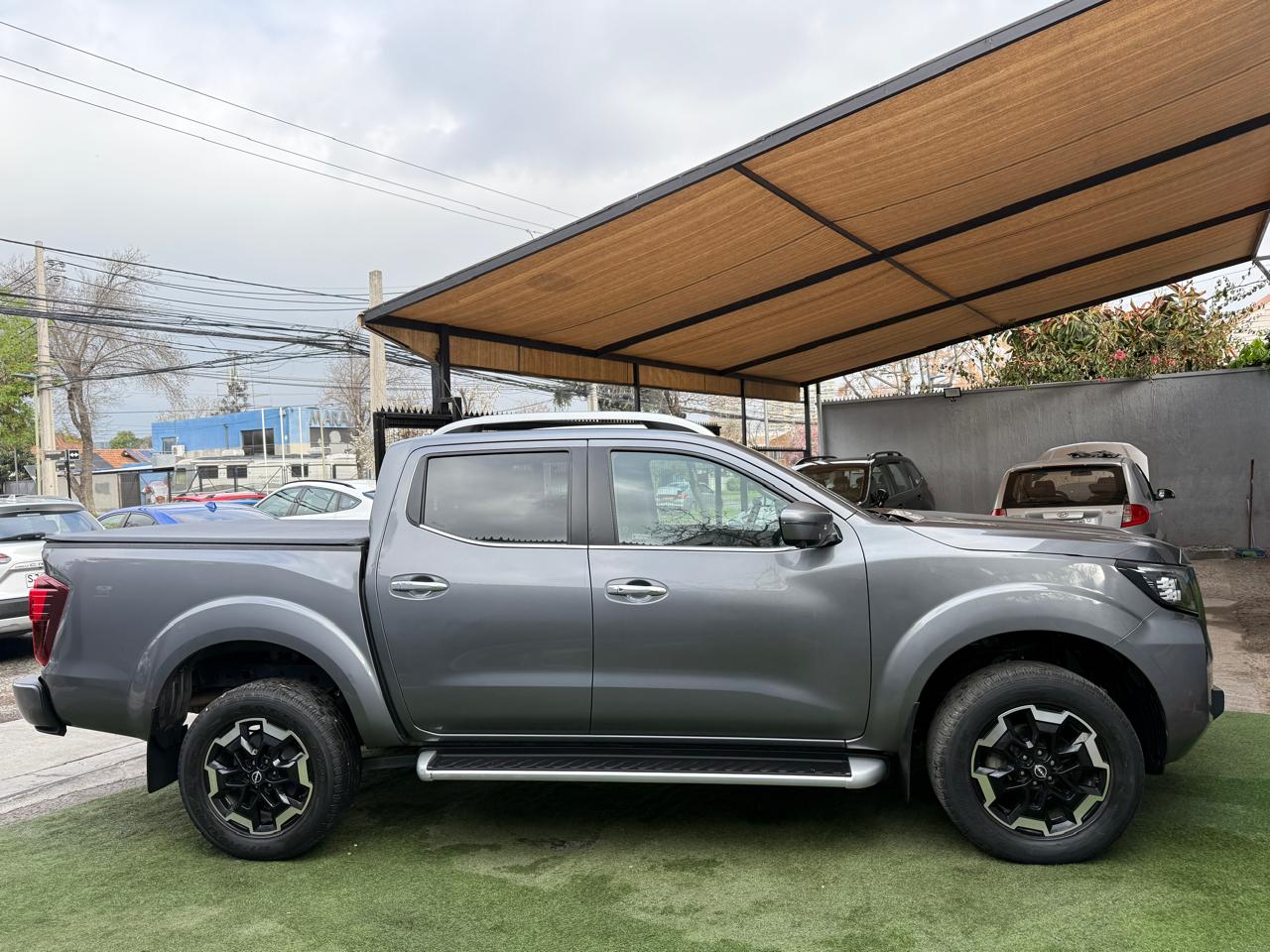 Nissan Navara 2.3D Auto DC LE 4WD 2023 (Km 65.900 )