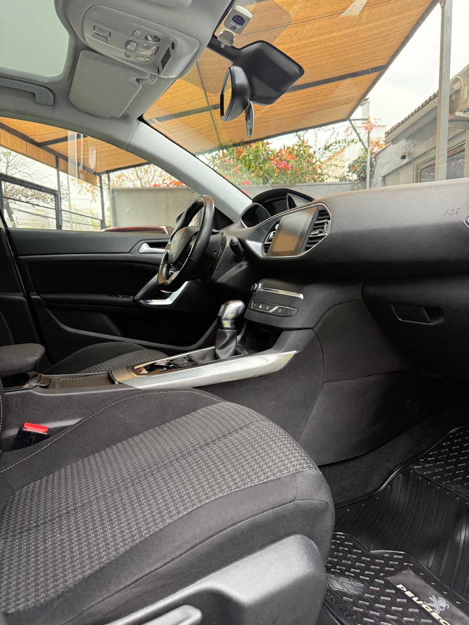 Peugeot 308 1.5 BlueHDI Auto 130 HP Auto Allure 2019 (88.500 Km)