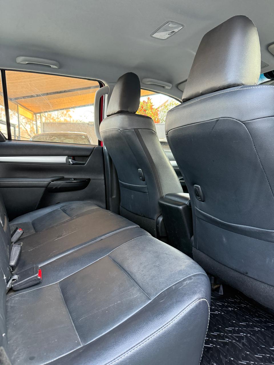 TOYOTA HILUX DOBLE CABINA 2023 (61.957 Km)