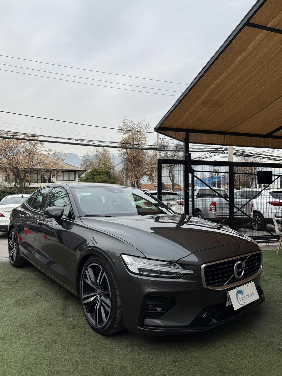 Volvo S60 2.0 T5 R-Design Auto 4WD 2021 (121.800 Km)