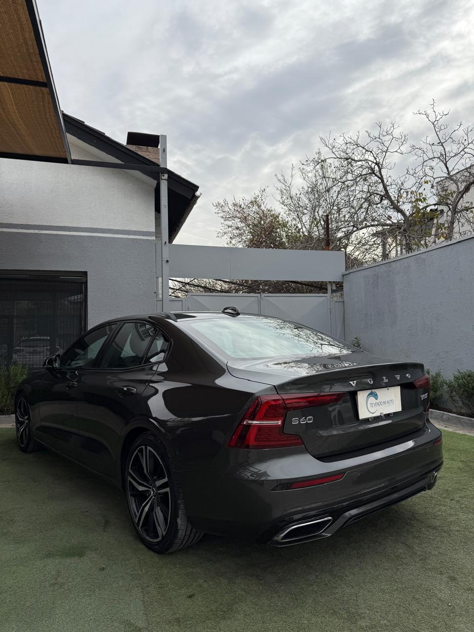 Volvo S60 2.0 T5 R-Design Auto 4WD 2021 (121.800 Km)