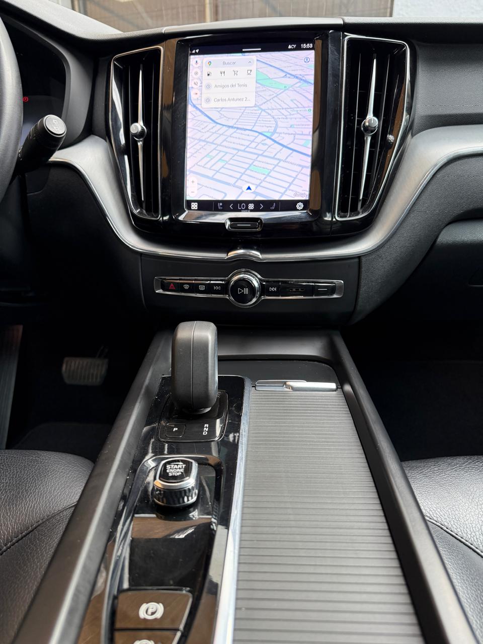 Volvo Xc60 B5 Momentun Auto AWD 2022 (98.000 Km)